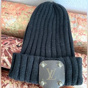 No idea if it’s real- could be!